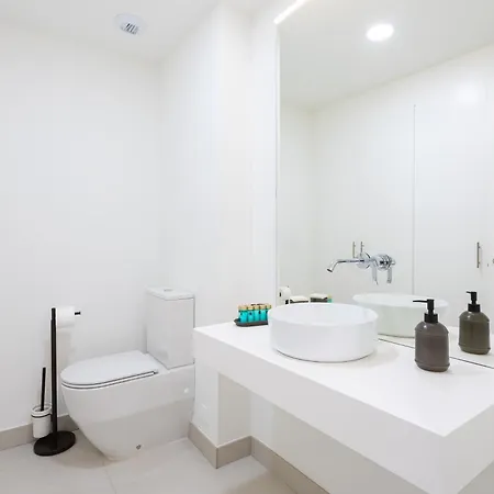 Luxury 3 Bedrooms Large Terrace Or61 By Aora
